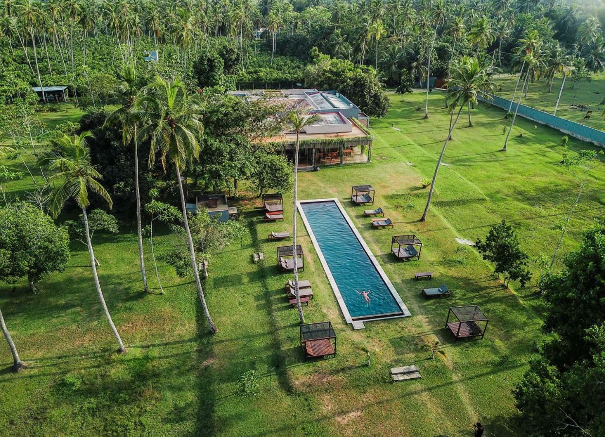 Bussa Wirdana Resort & Spa מראה חיצוני תמונה